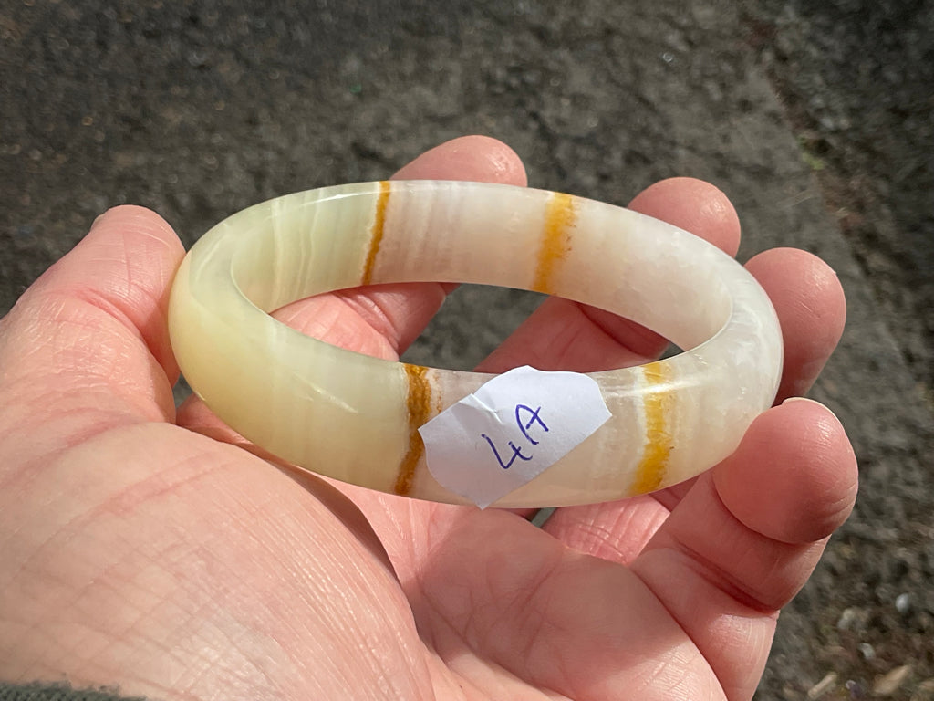 62g Green Banded Onyx Solid Bangle 4A