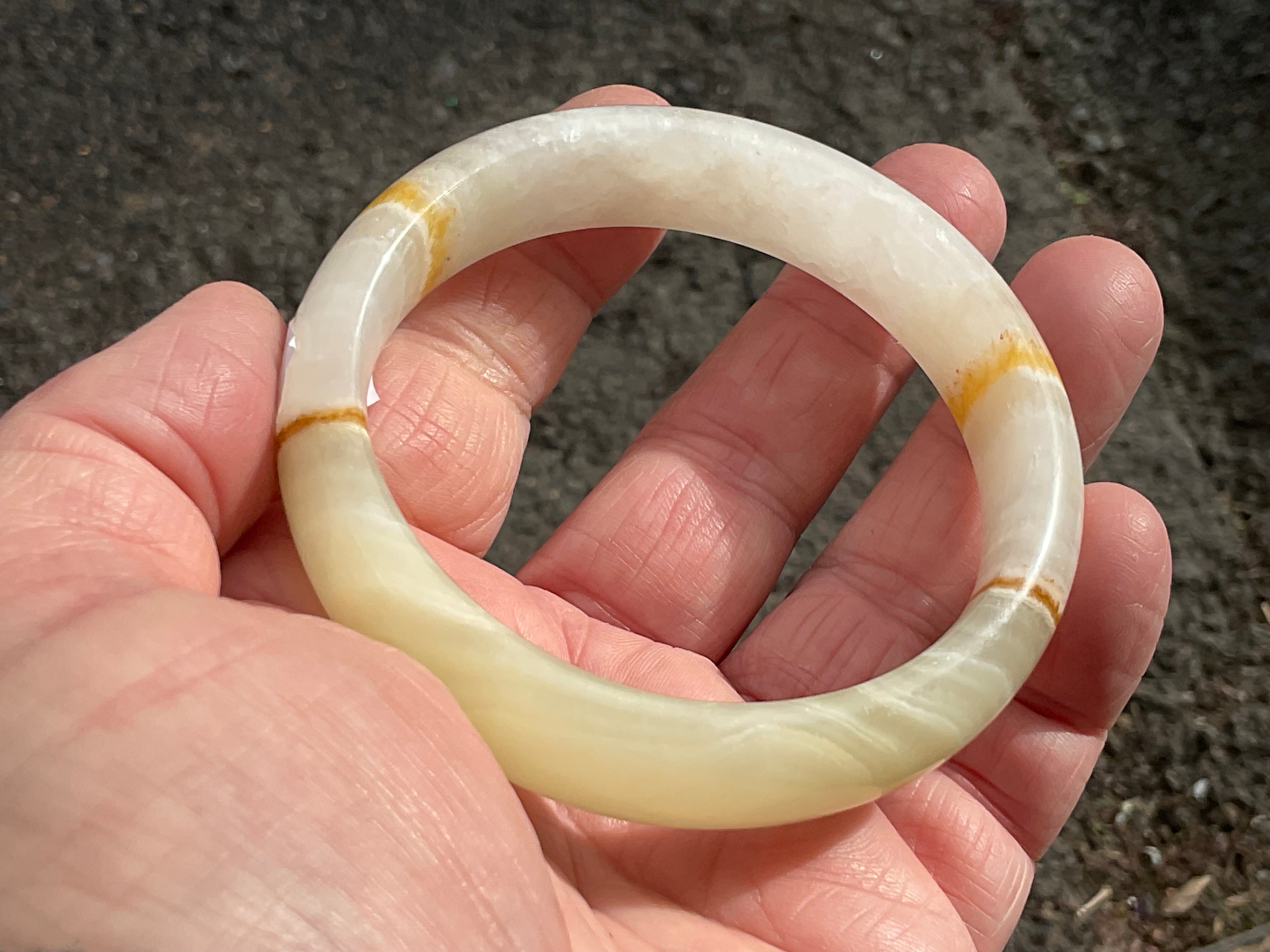 62g Green Banded Onyx Solid Bangle 4A