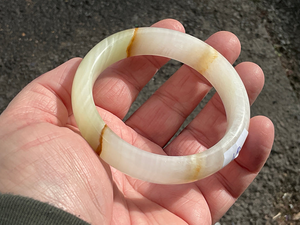 66g Green Banded Onyx Solid Bangle 4B
