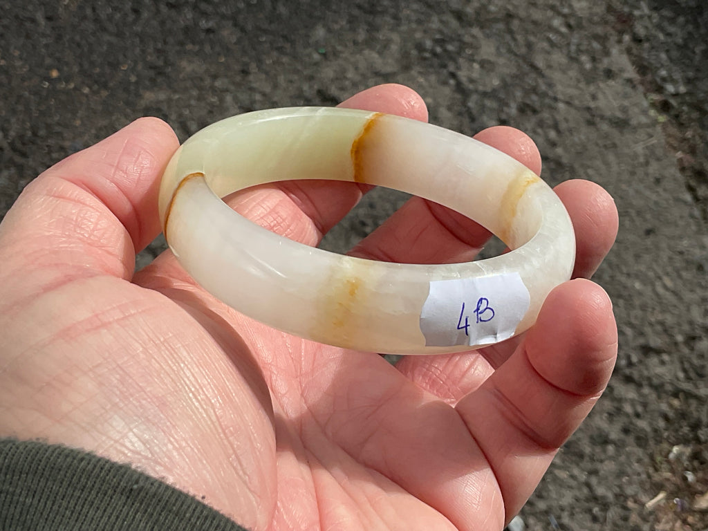 66g Green Banded Onyx Solid Bangle 4B