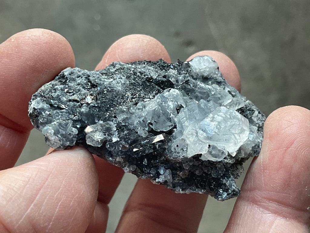 30g Babingtonite ++ Specimen 1B from Sichuan, China