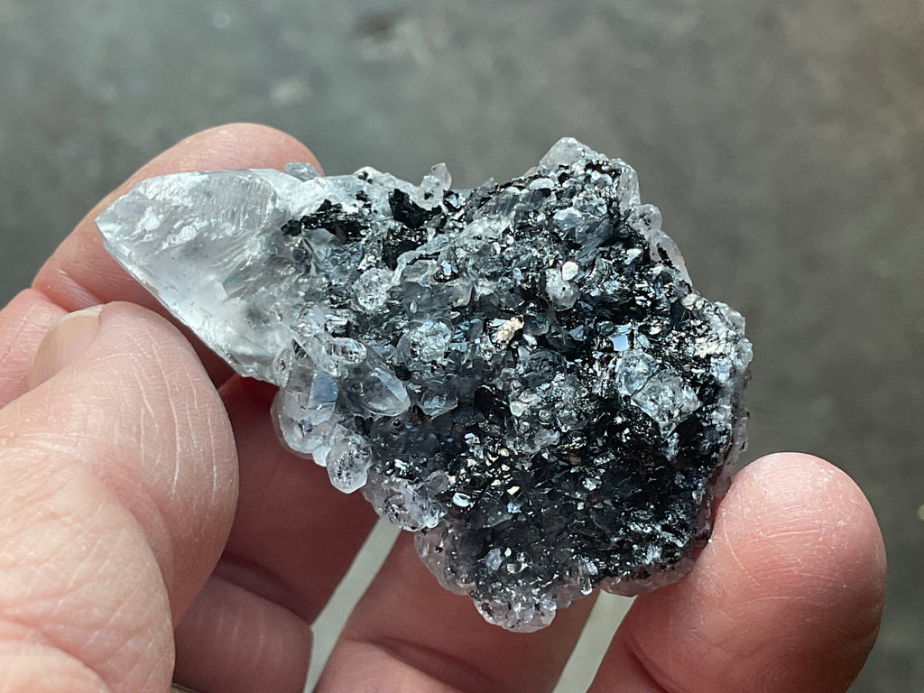 36g Babingtonite ++ Specimen 1C from Sichuan, China