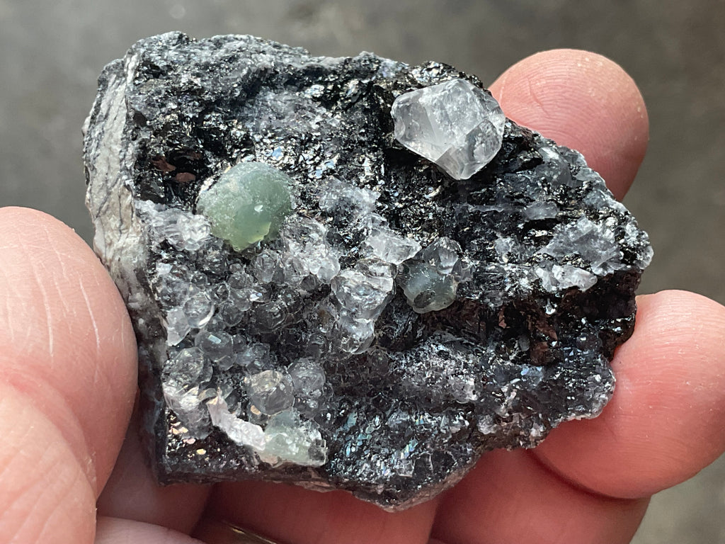 46g Babingtonite ++ Specimen 2A from Sichuan, China