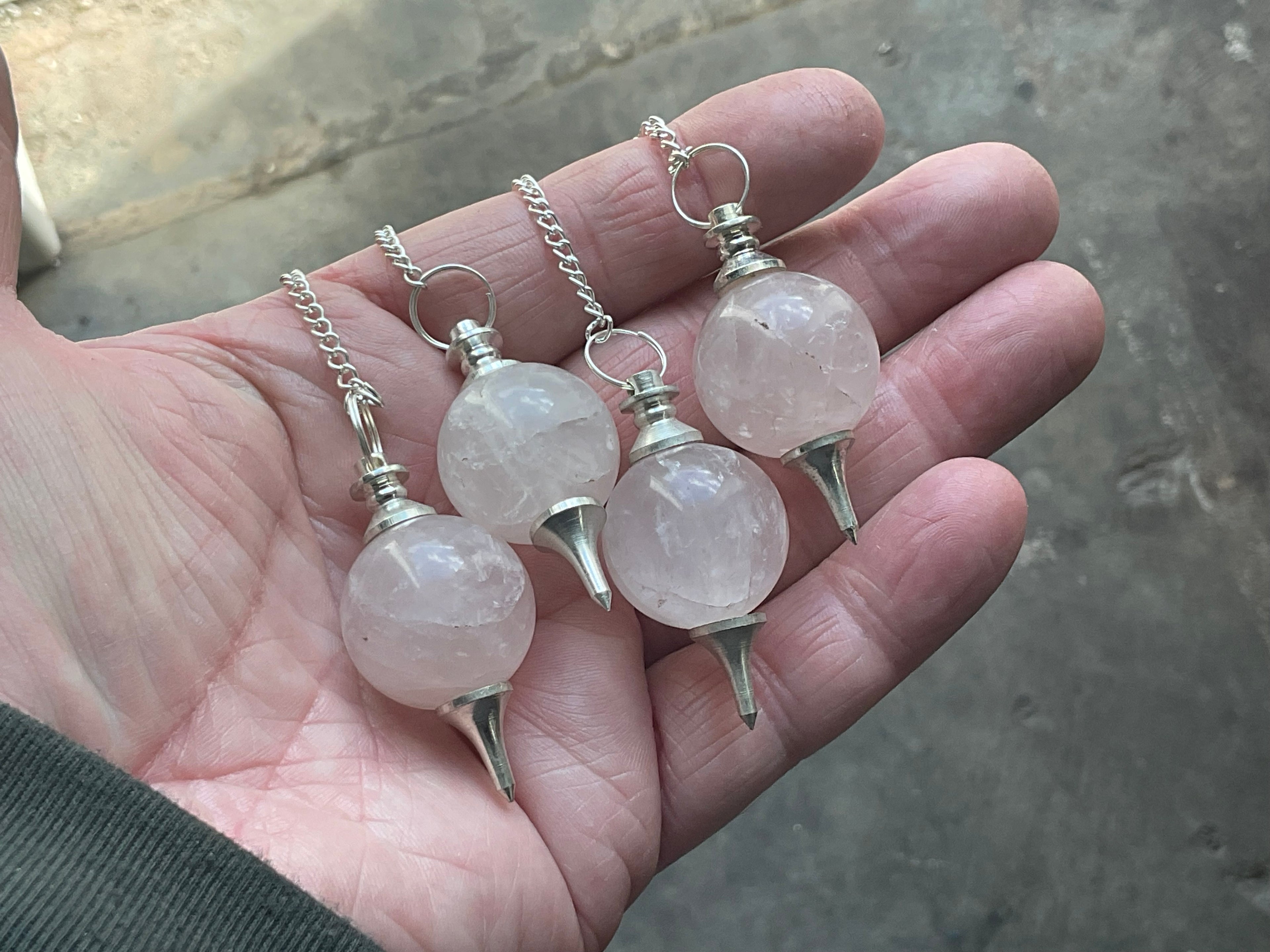 Rose Quartz Round Pendulum