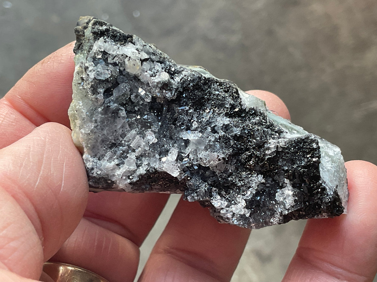 62g Babingtonite ++ Specimen 2C from Sichuan, China