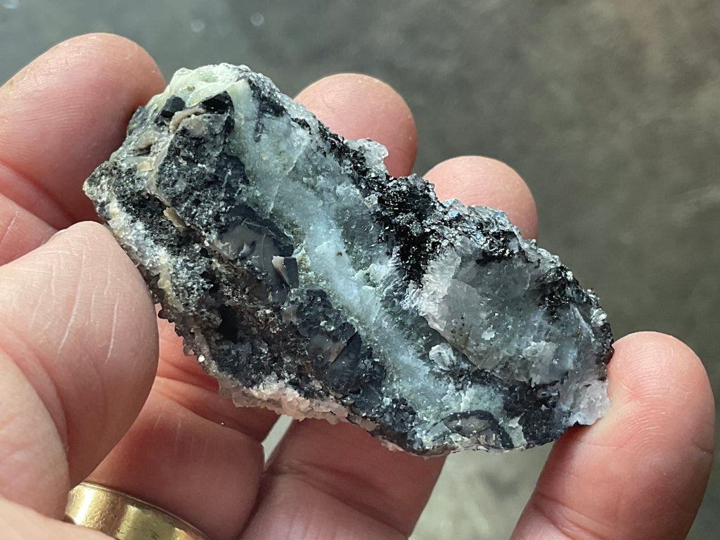 62g Babingtonite ++ Specimen 2C from Sichuan, China