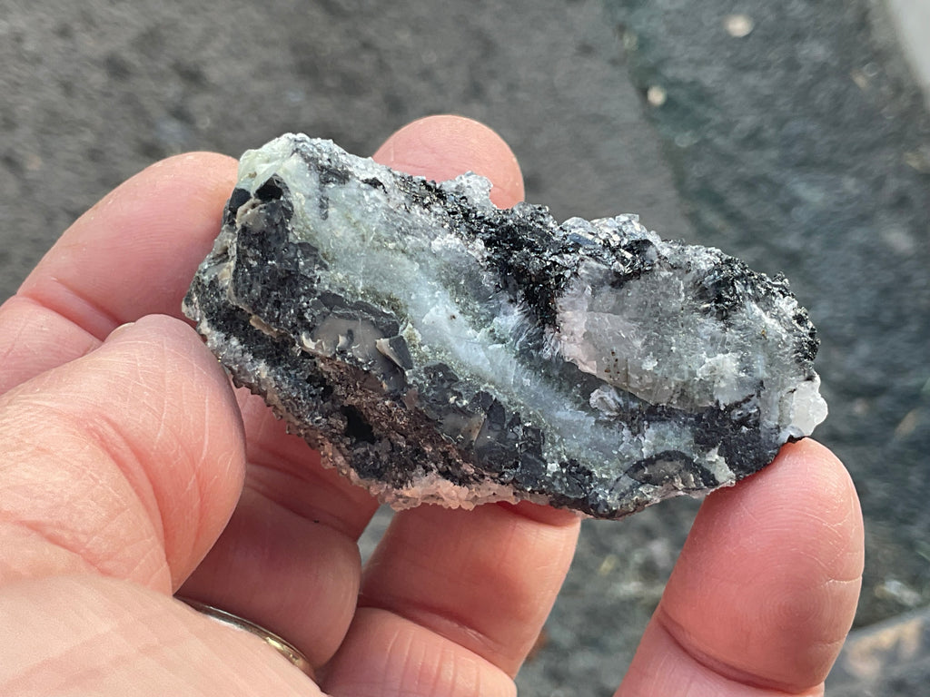 62g Babingtonite ++ Specimen 2C from Sichuan, China