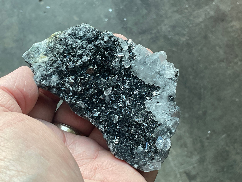 128g Babingtonite ++ Specimen 4A from Sichuan, China