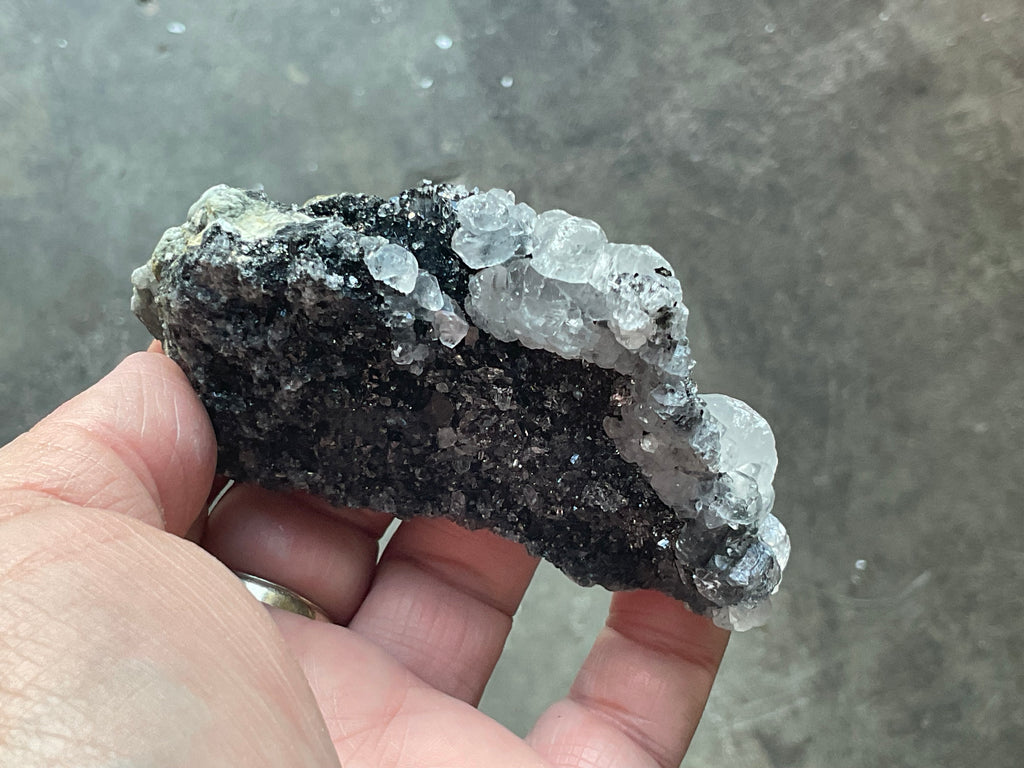 128g Babingtonite ++ Specimen 4A from Sichuan, China