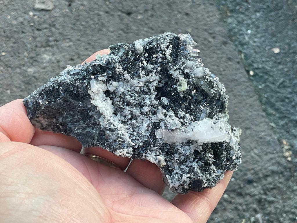 174g Babingtonite ++ Specimen 4B from Sichuan, China