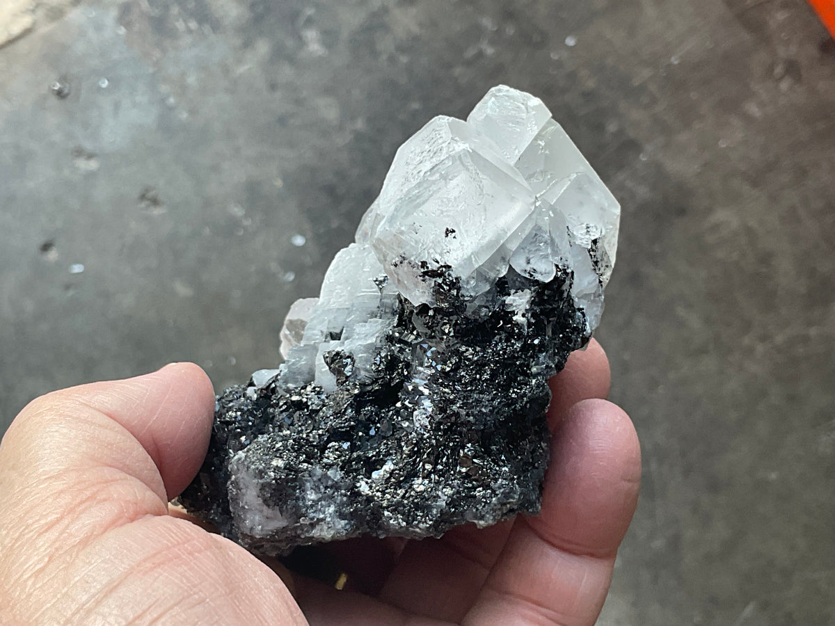 248g Babingtonite ++ Specimen 4C from Sichuan, China