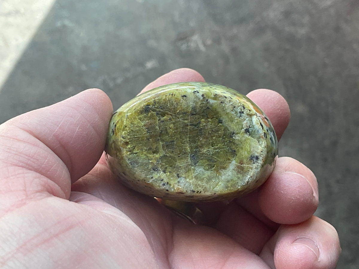 124g Green Common Opal Freeform 1A