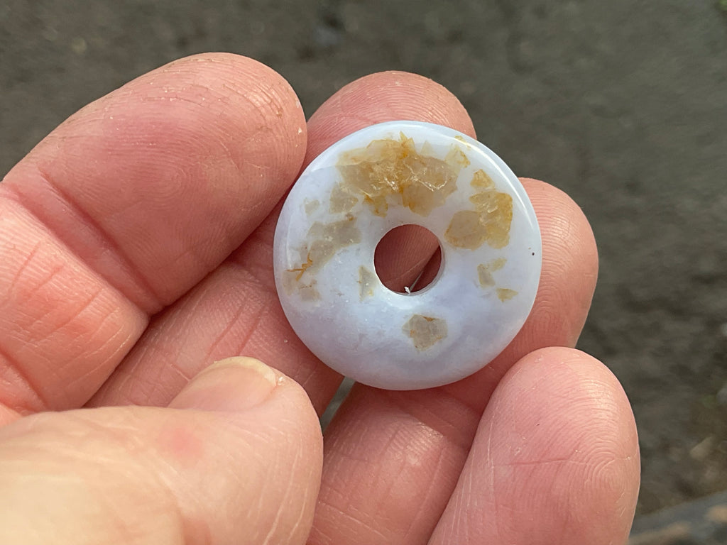 2.5cm Blue Chalcedony Donut 2B