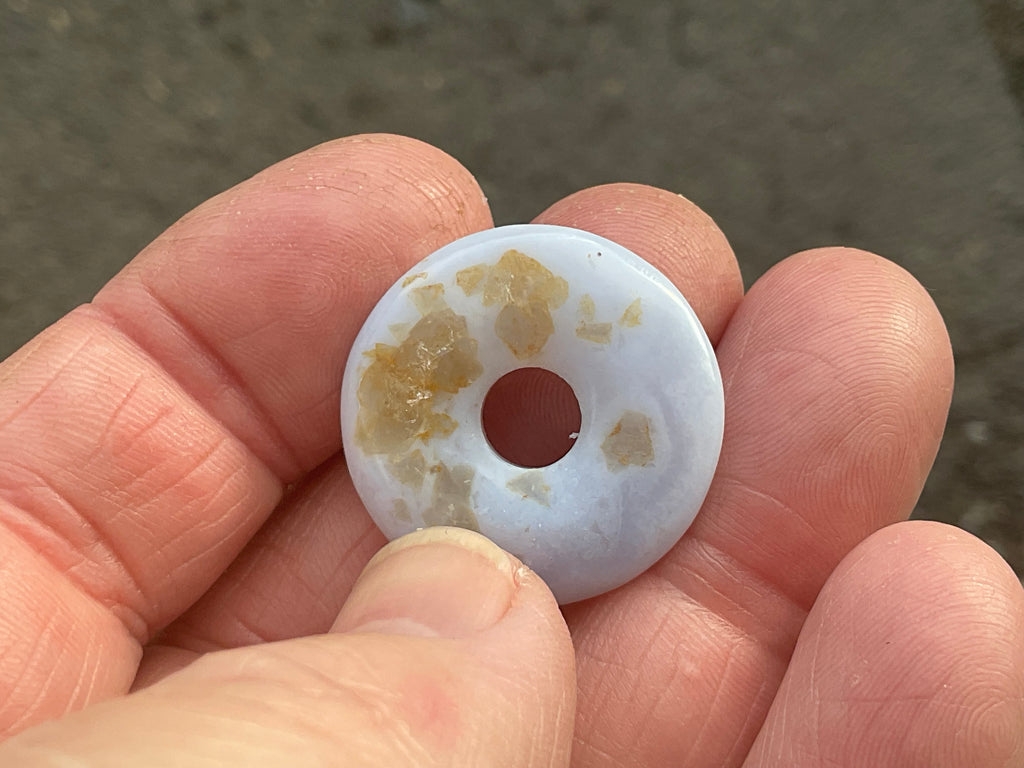 2.5cm Blue Chalcedony Donut 2B