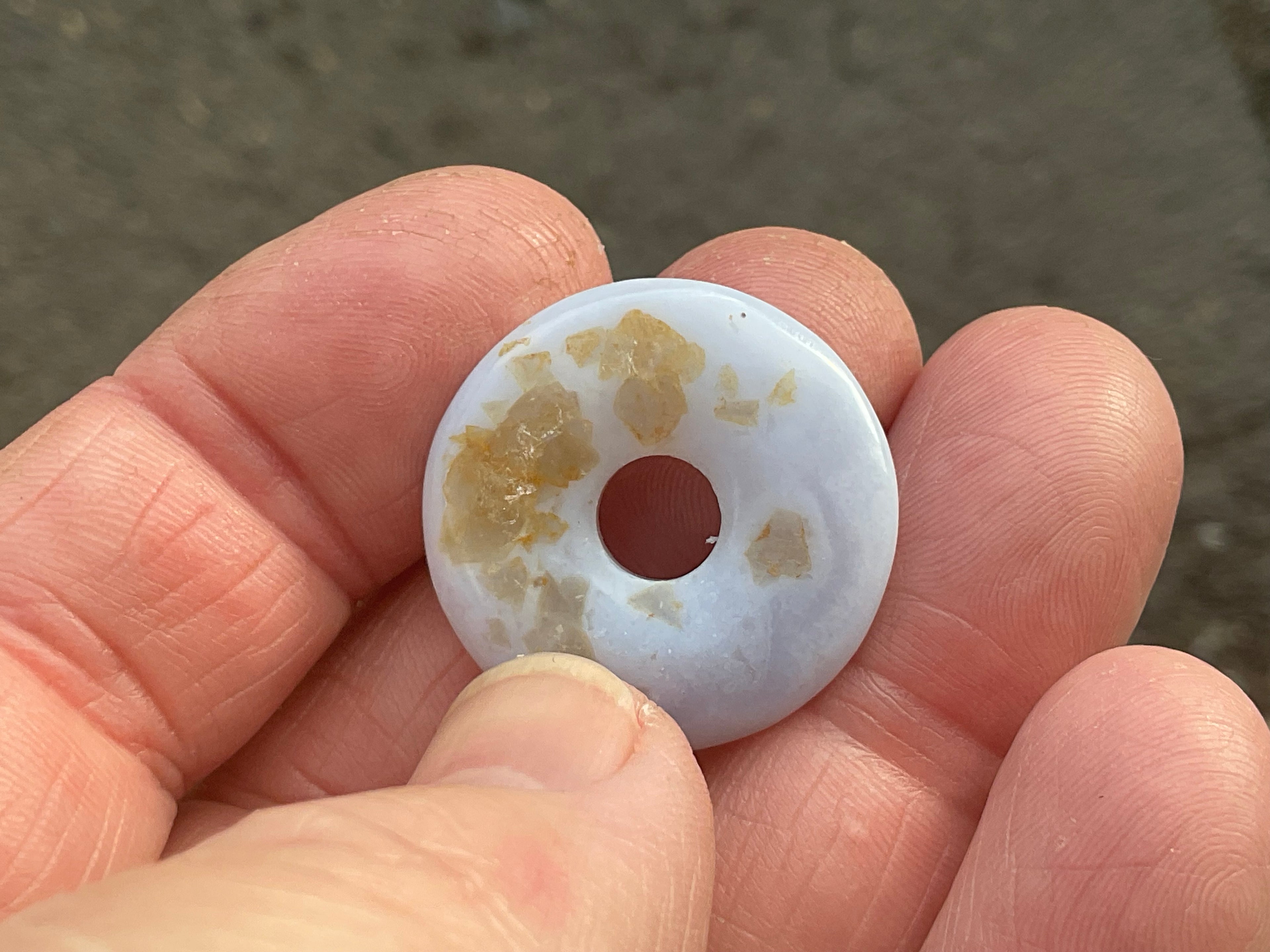 2.5cm Blue Chalcedony Donut 2B