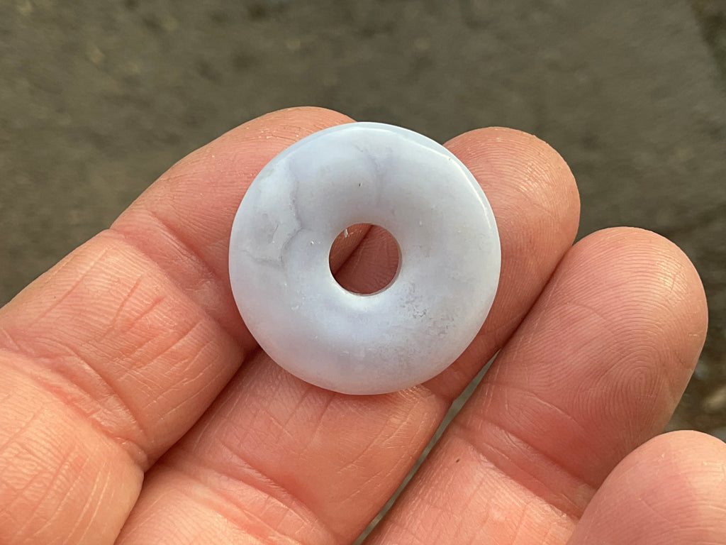 2.5cm Blue Chalcedony Donut 2B