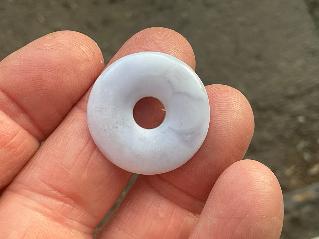2.5cm Blue Chalcedony Donut 2B