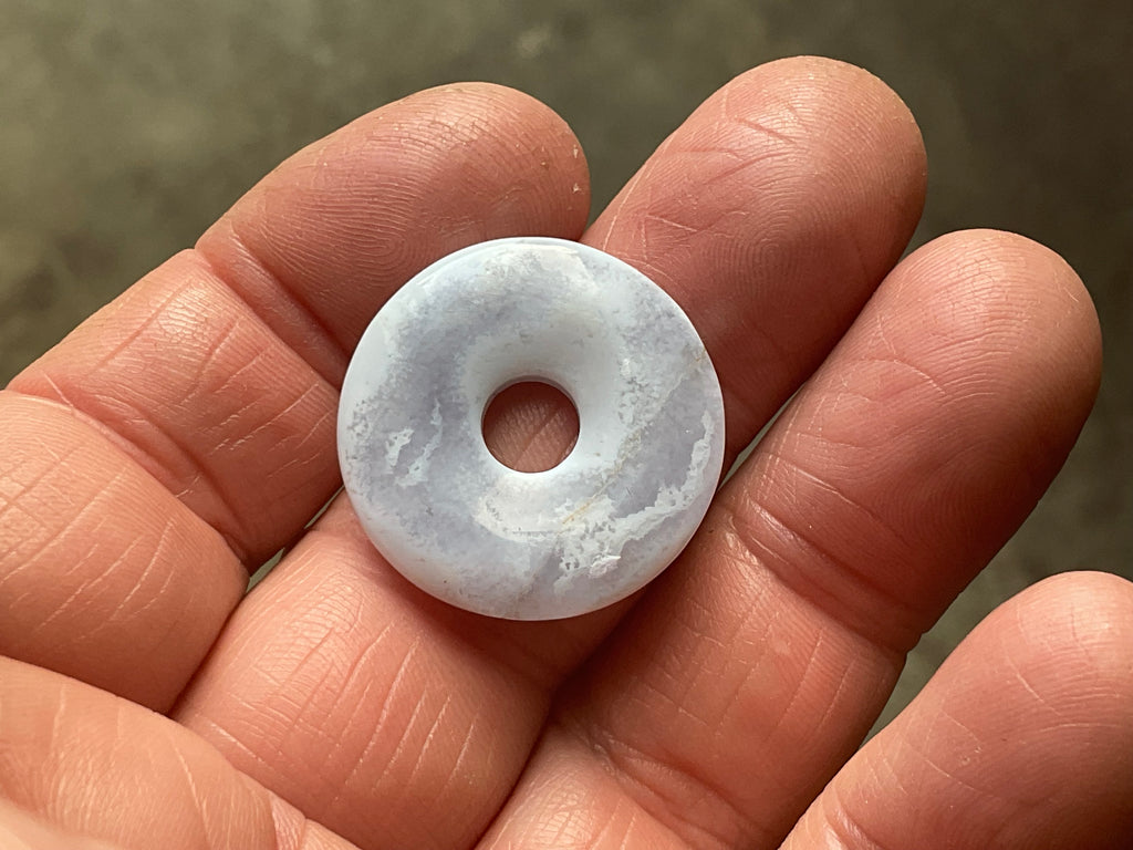 2.5cm Blue Chalcedony Donut 4B
