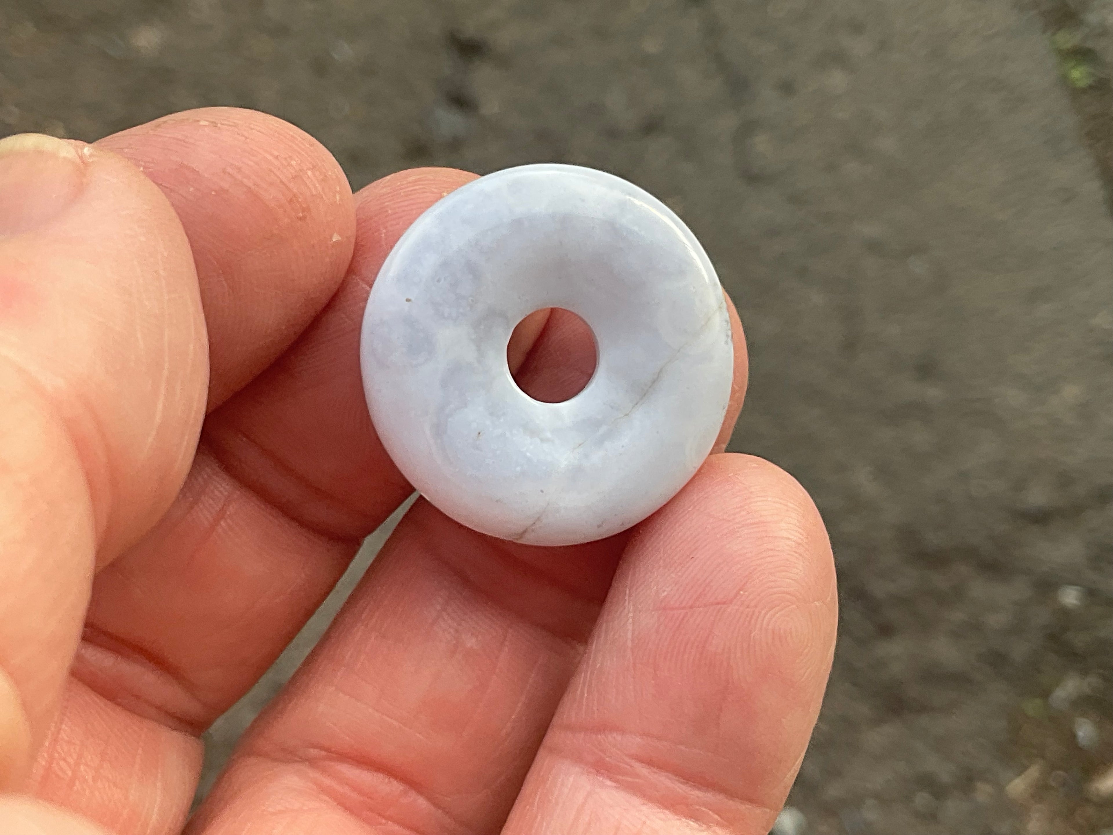 2.5cm Blue Chalcedony Donut 4B