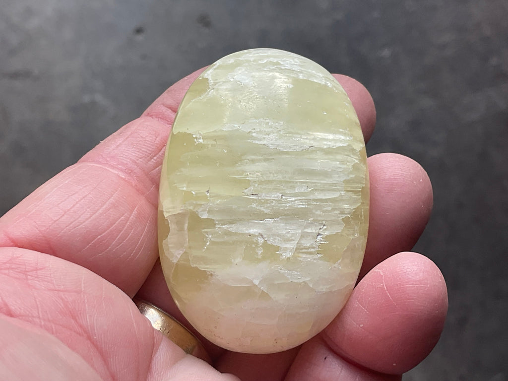 82g Lemon Calcite Palmstone 5A
