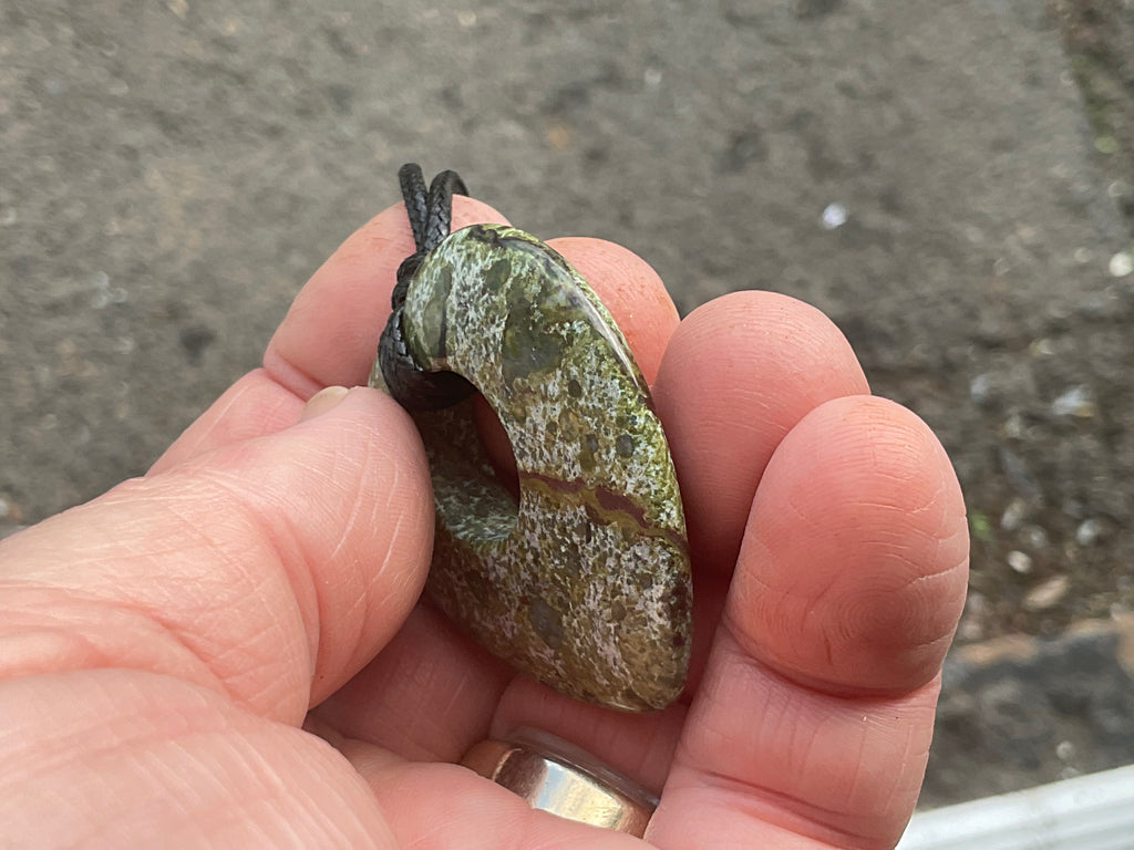 20g Dragons Blood Heart Pendant 1B
