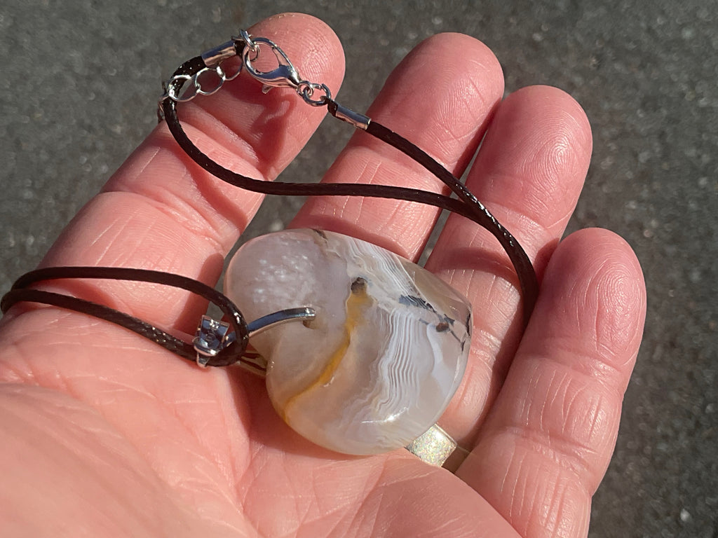 20g Agate Heart Pendant