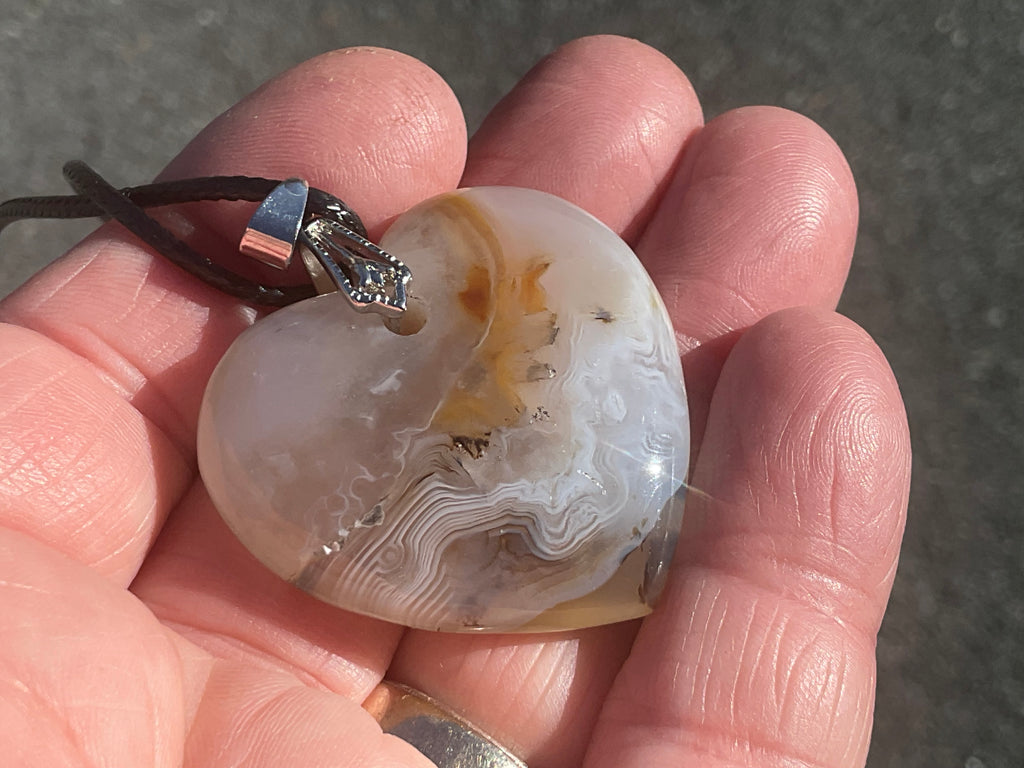 20g Agate Heart Pendant