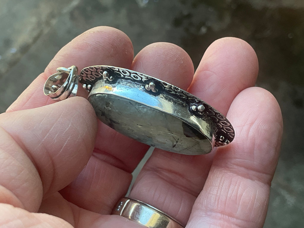 14g Antique Style Epidote in Prehnite Pendant 4A