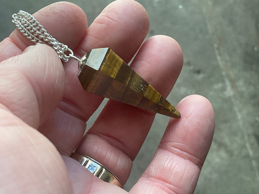 11g Tigers Eye Pendulum C