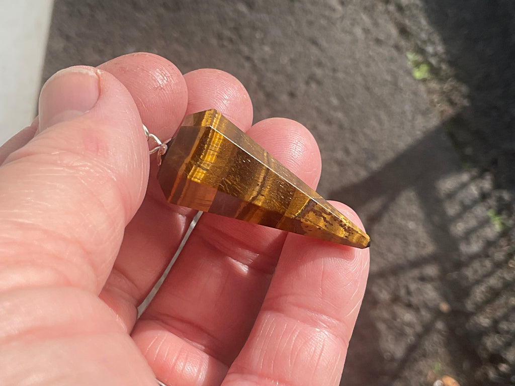 11g Tigers Eye Pendulum C