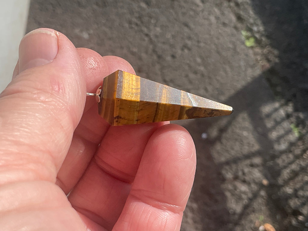11g Tigers Eye Pendulum C