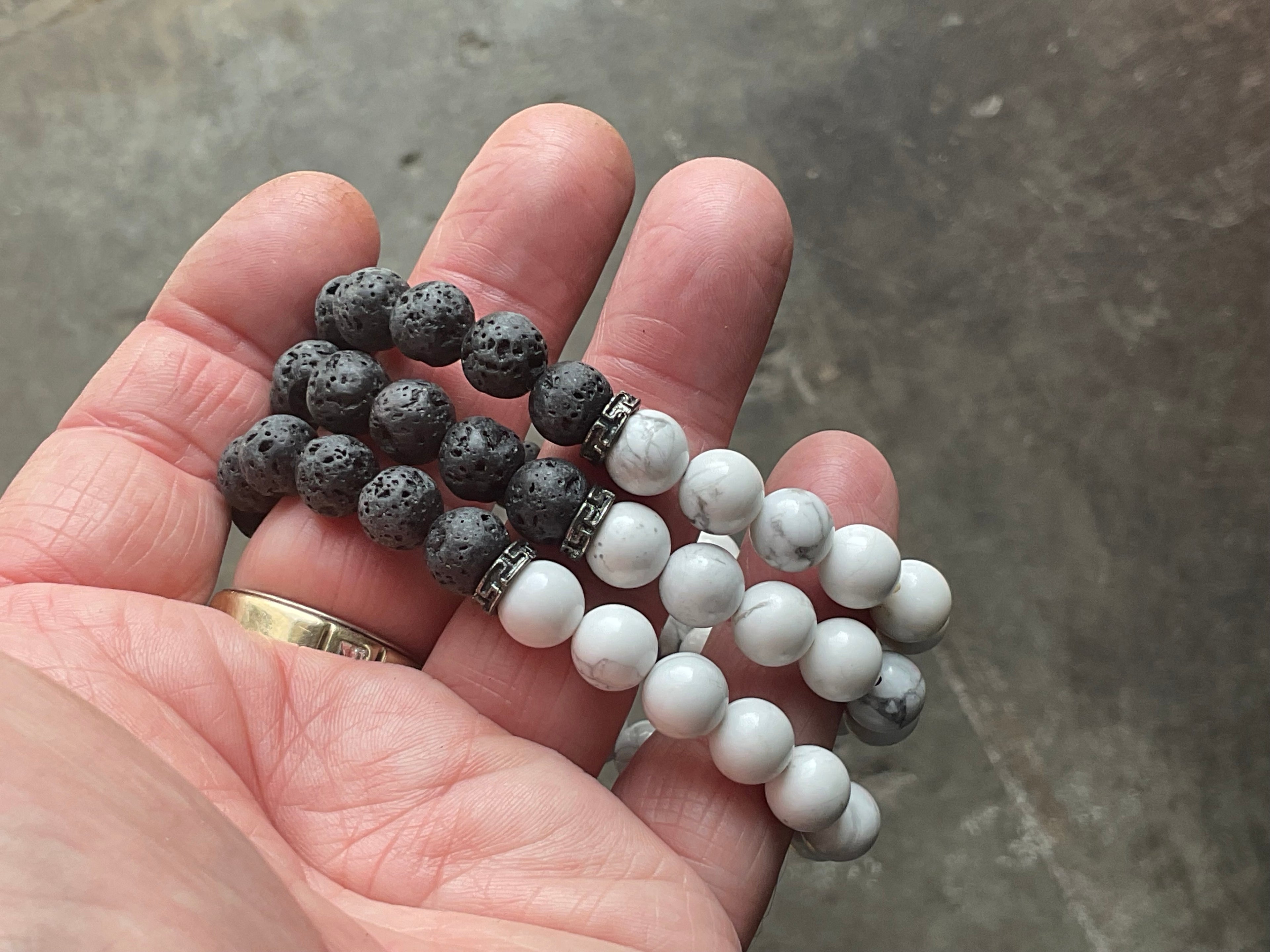 8mm Yin Yang Bead Bracelet (Lava Stone and Howlite)