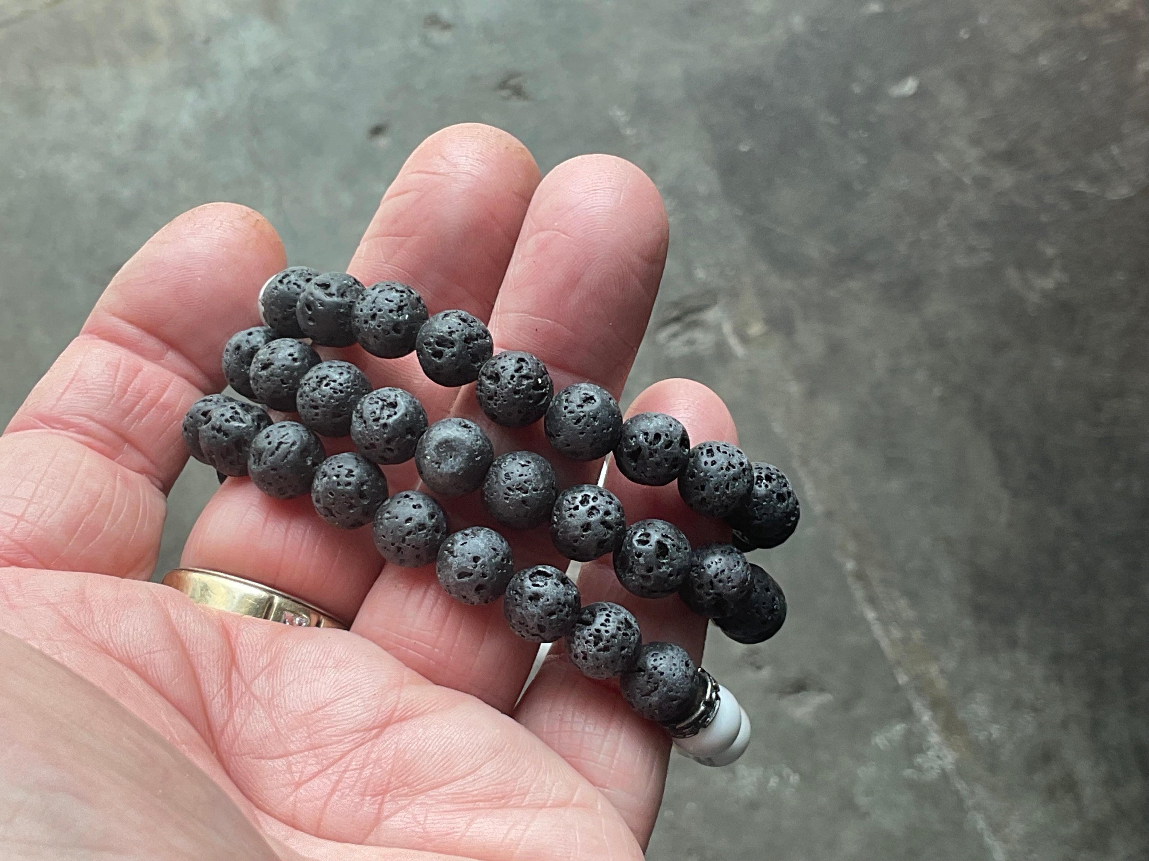8mm Yin Yang Bead Bracelet (Lava Stone and Howlite)