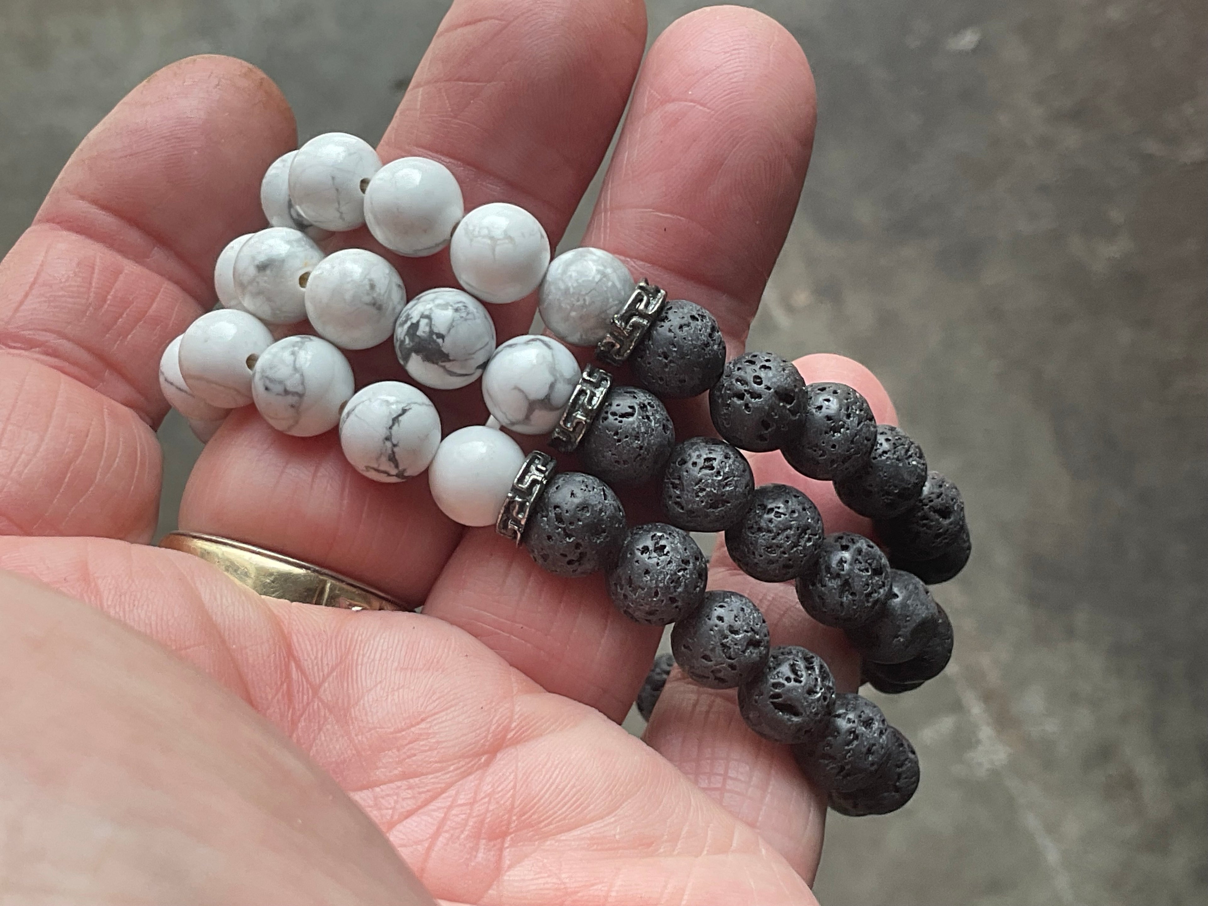 8mm Yin Yang Bead Bracelet (Lava Stone and Howlite)