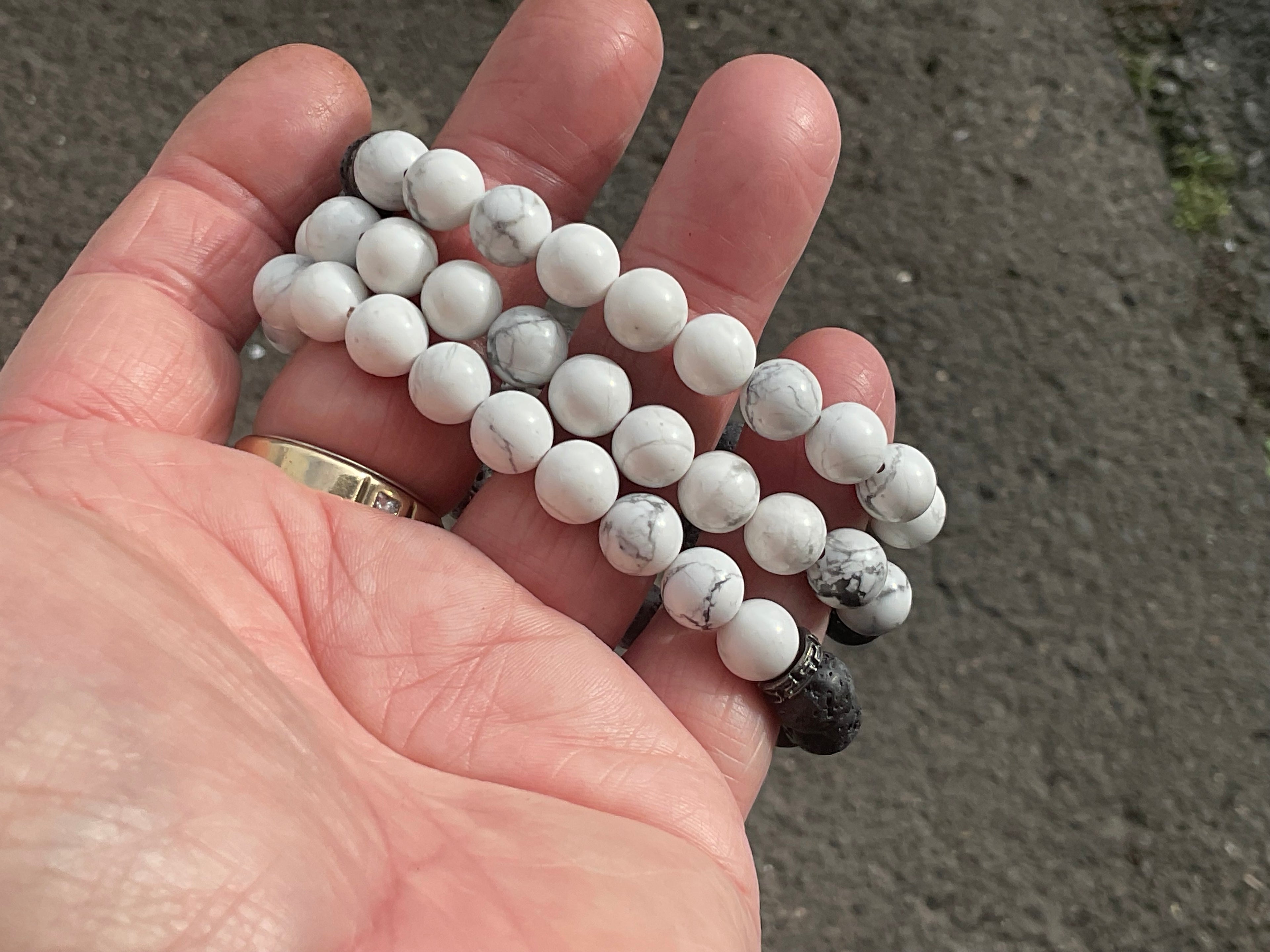 8mm Yin Yang Bead Bracelet (Lava Stone and Howlite)