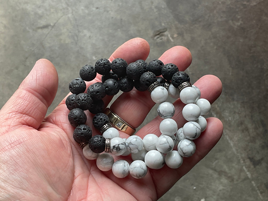 10mm Yin Yang Bead Bracelet (Lava Stone and Howlite)