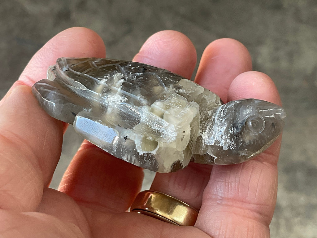 62g Carved Quartz Turtle 1A