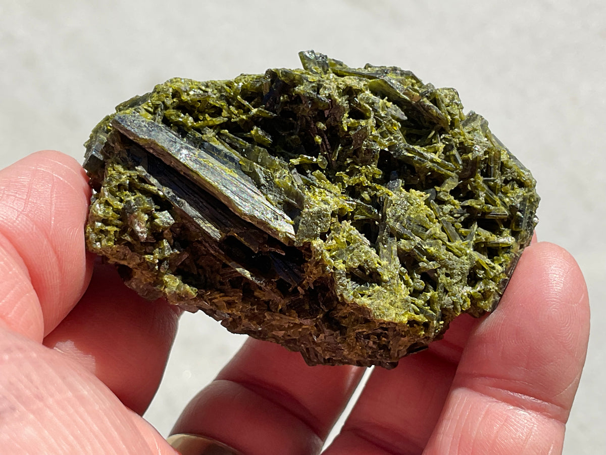 114g Dark Epidote Cluster 5B