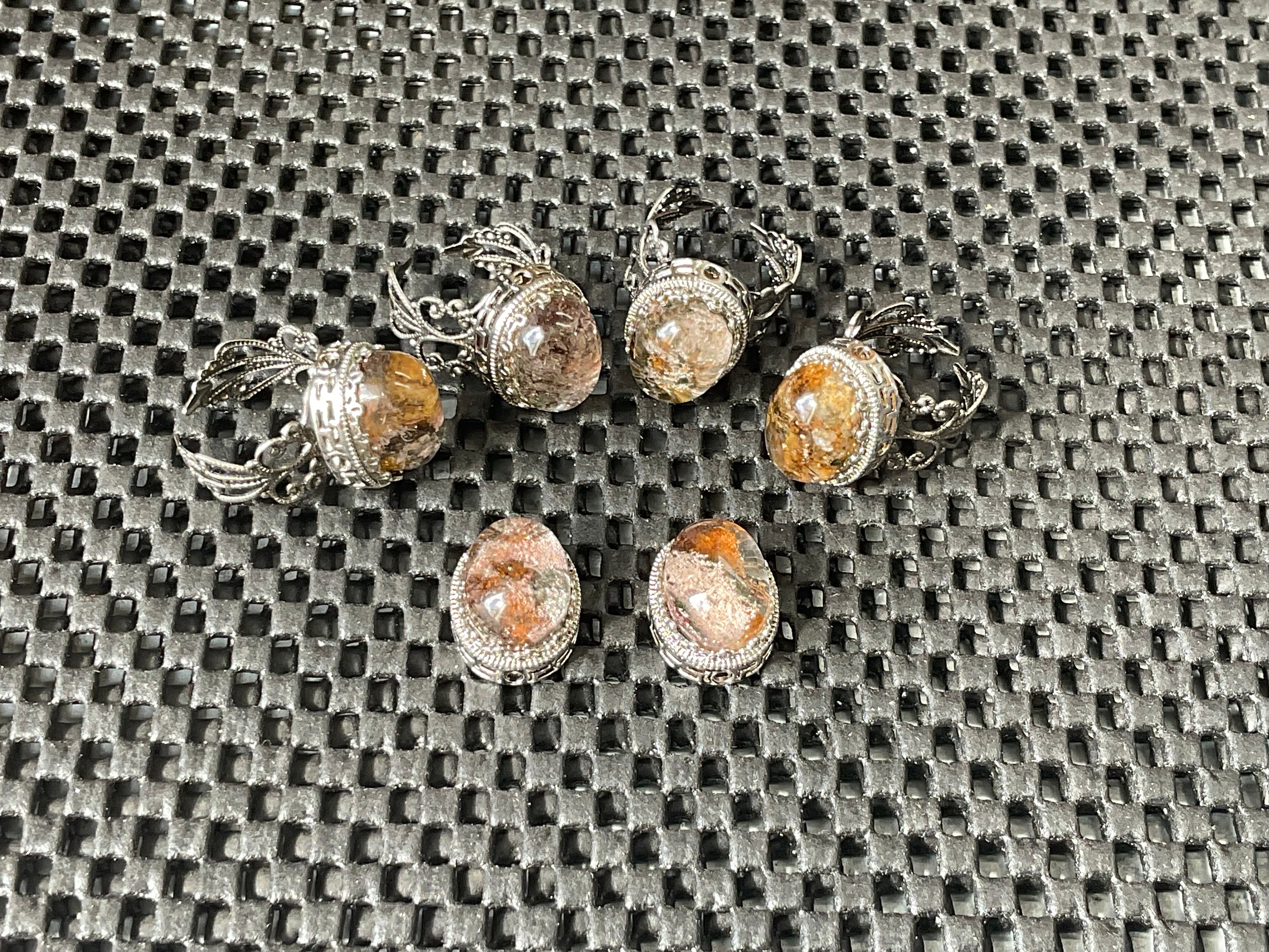 4g Lodelite Cabochon in Antique Style setting A