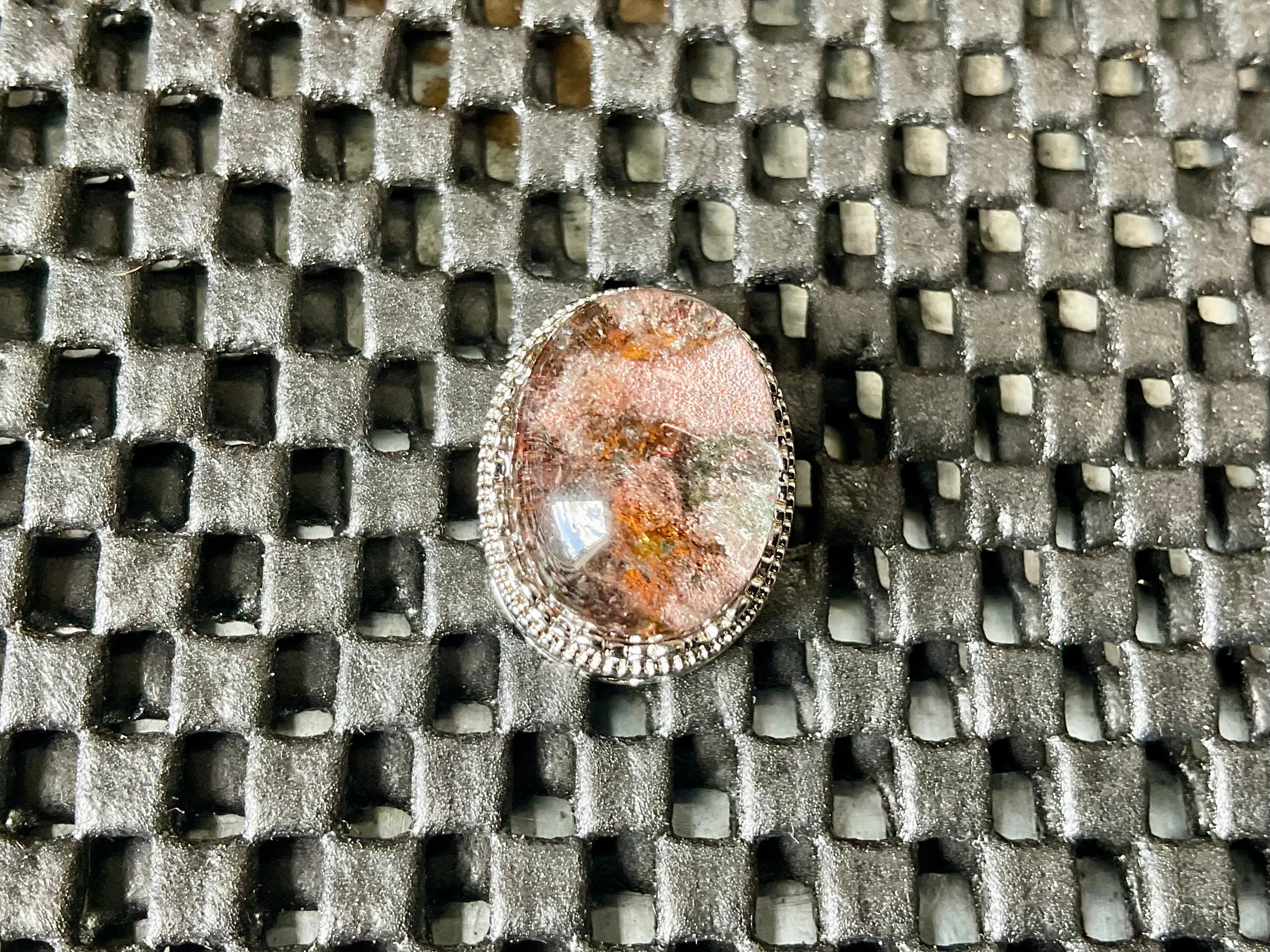 4g Lodelite Cabochon in Antique Style setting A