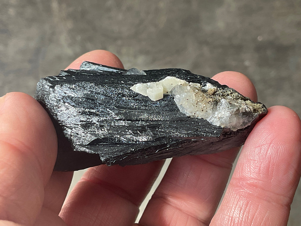 104g Ilvaite Specimen with Clear Quartz and Dolomite