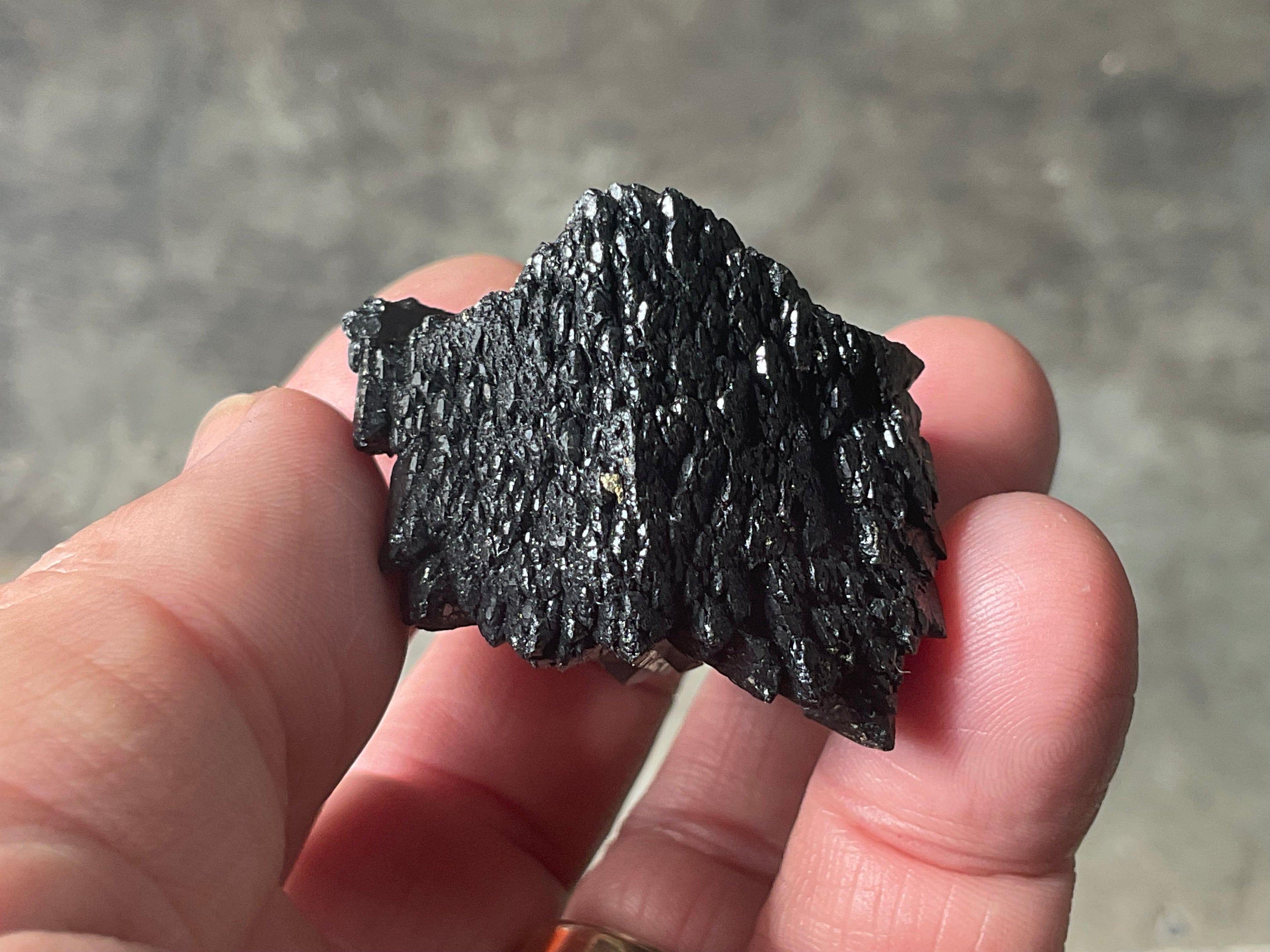 104g Ilvaite Specimen with Clear Quartz and Dolomite