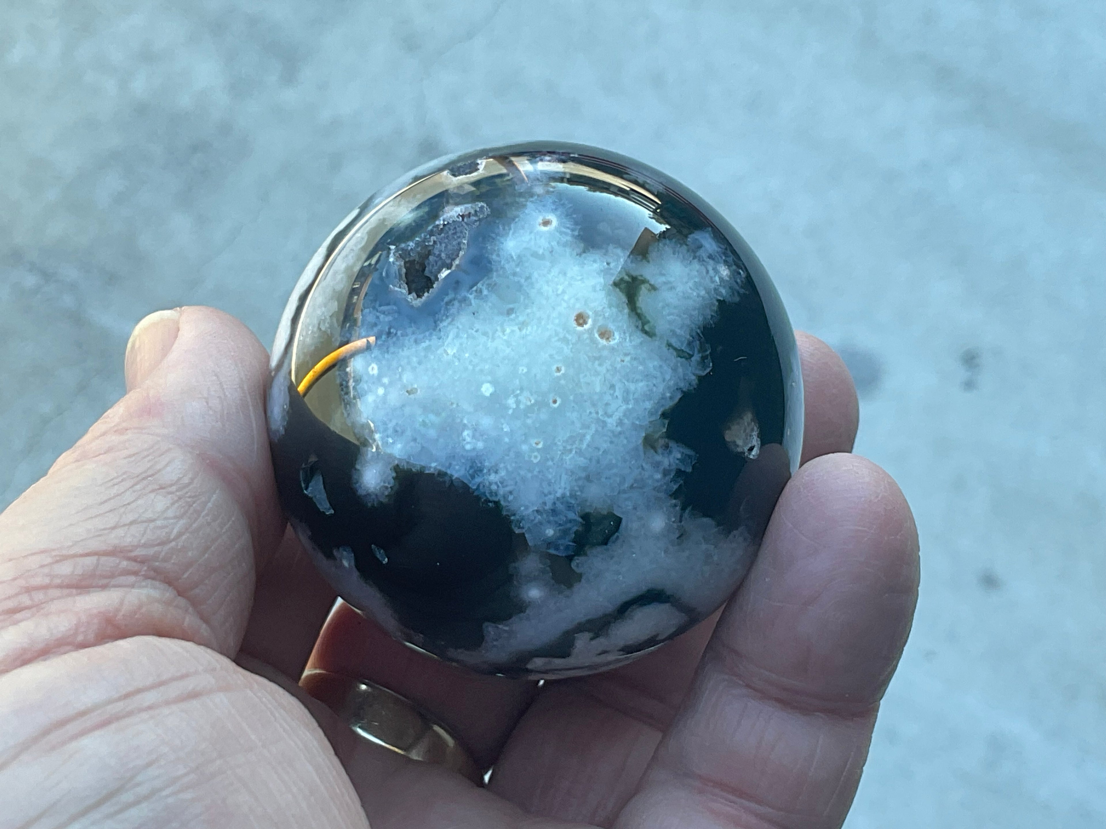 174g Black Flower Agate 3B