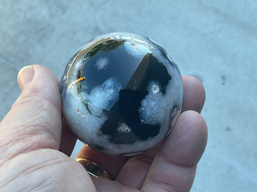 174g Black Flower Agate 3B