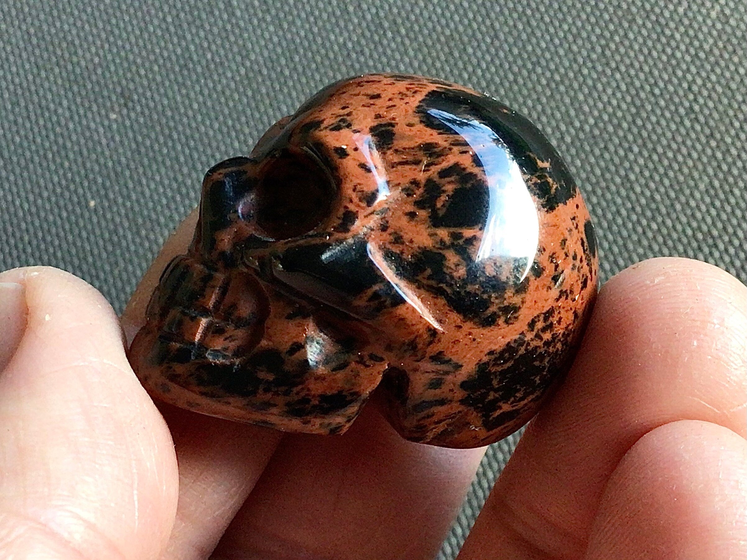 34g Carved Mahogany Obsidian Skull
