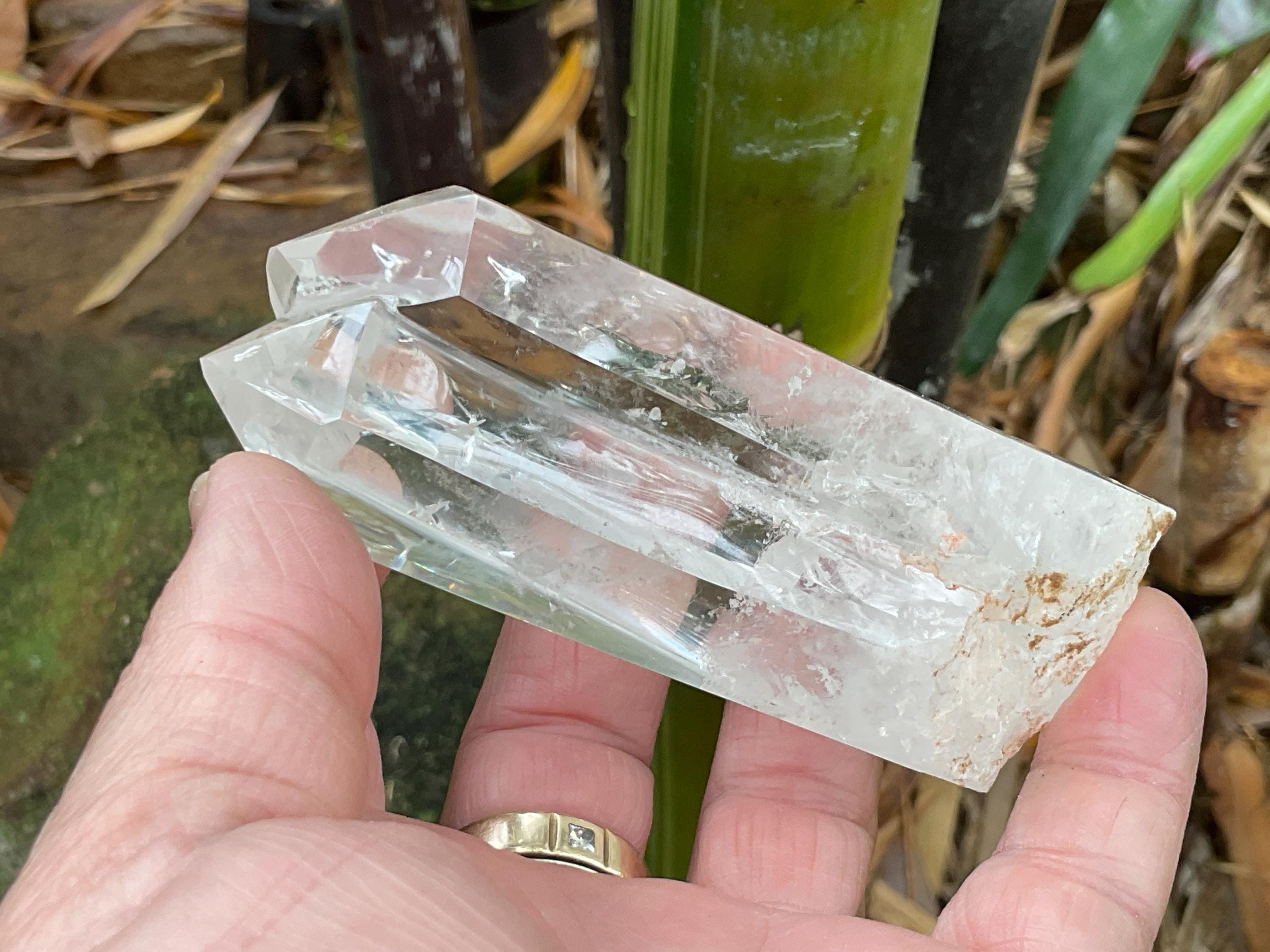 216g “Water Clear” Quartz Generator with custom stand B