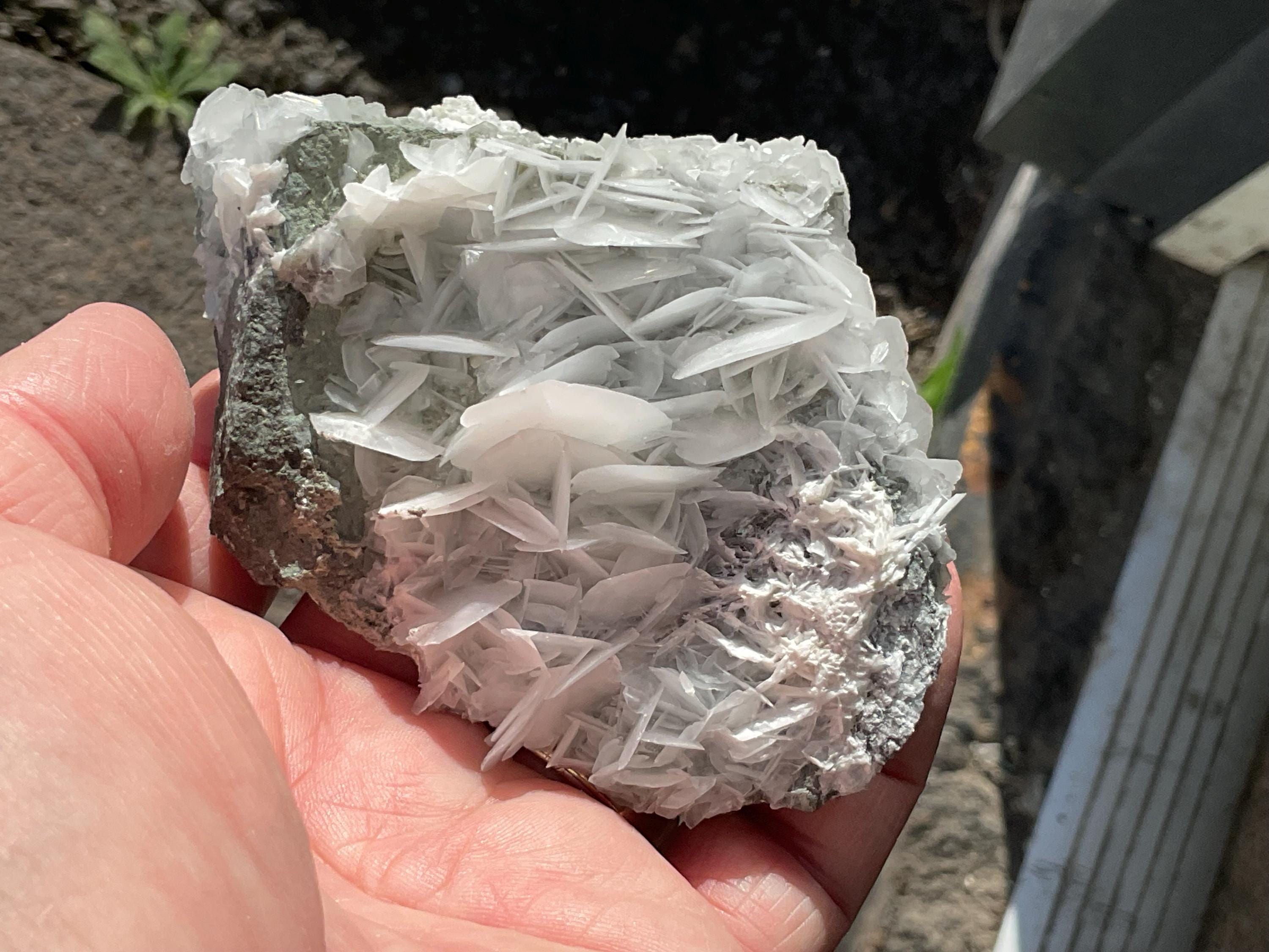 228g Highly UV Reactive “Angel Wing” Calcite Specimen 2B from Hunan, China