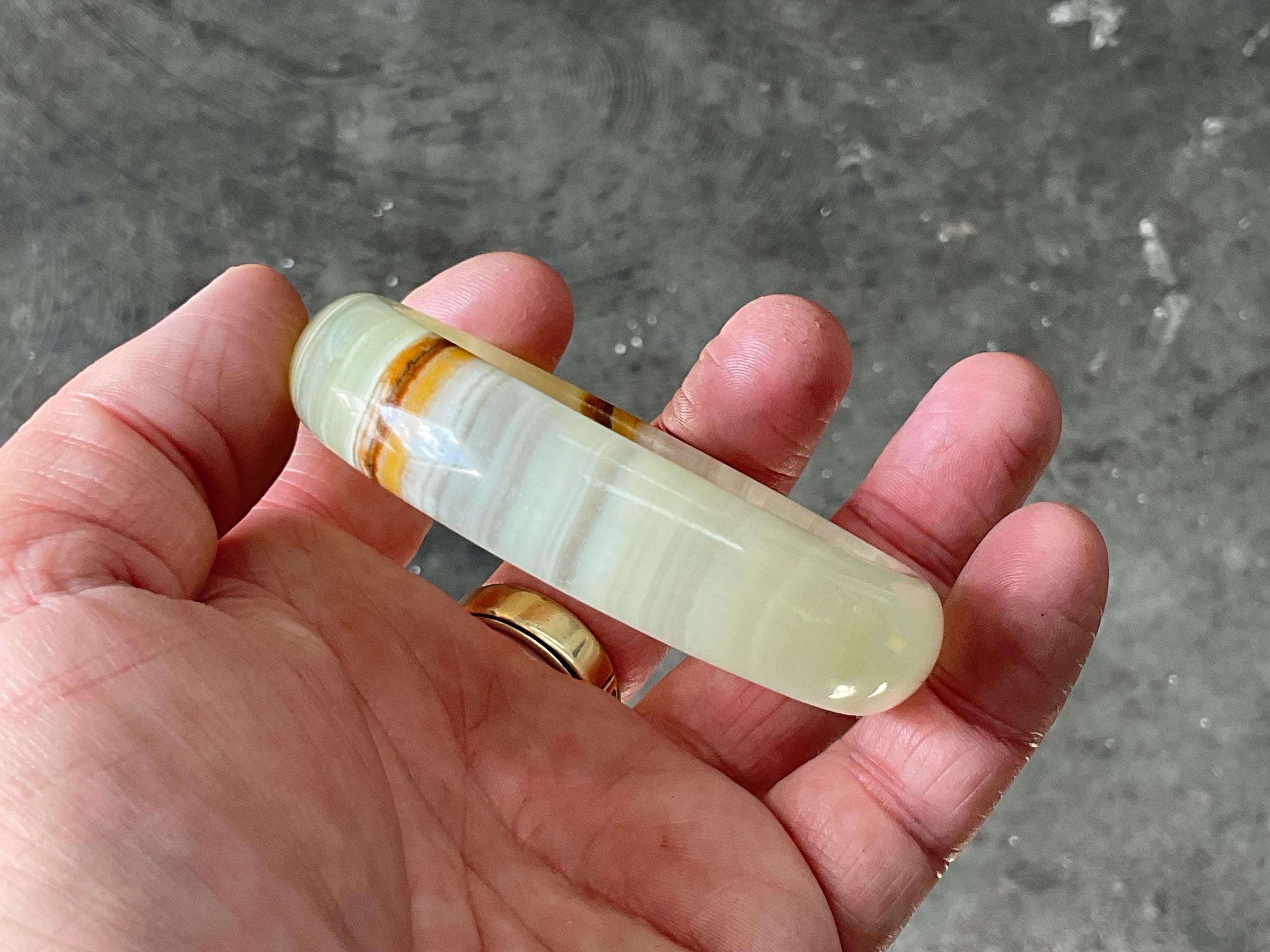 60g Green Banded Onyx Solid Bangle 3A
