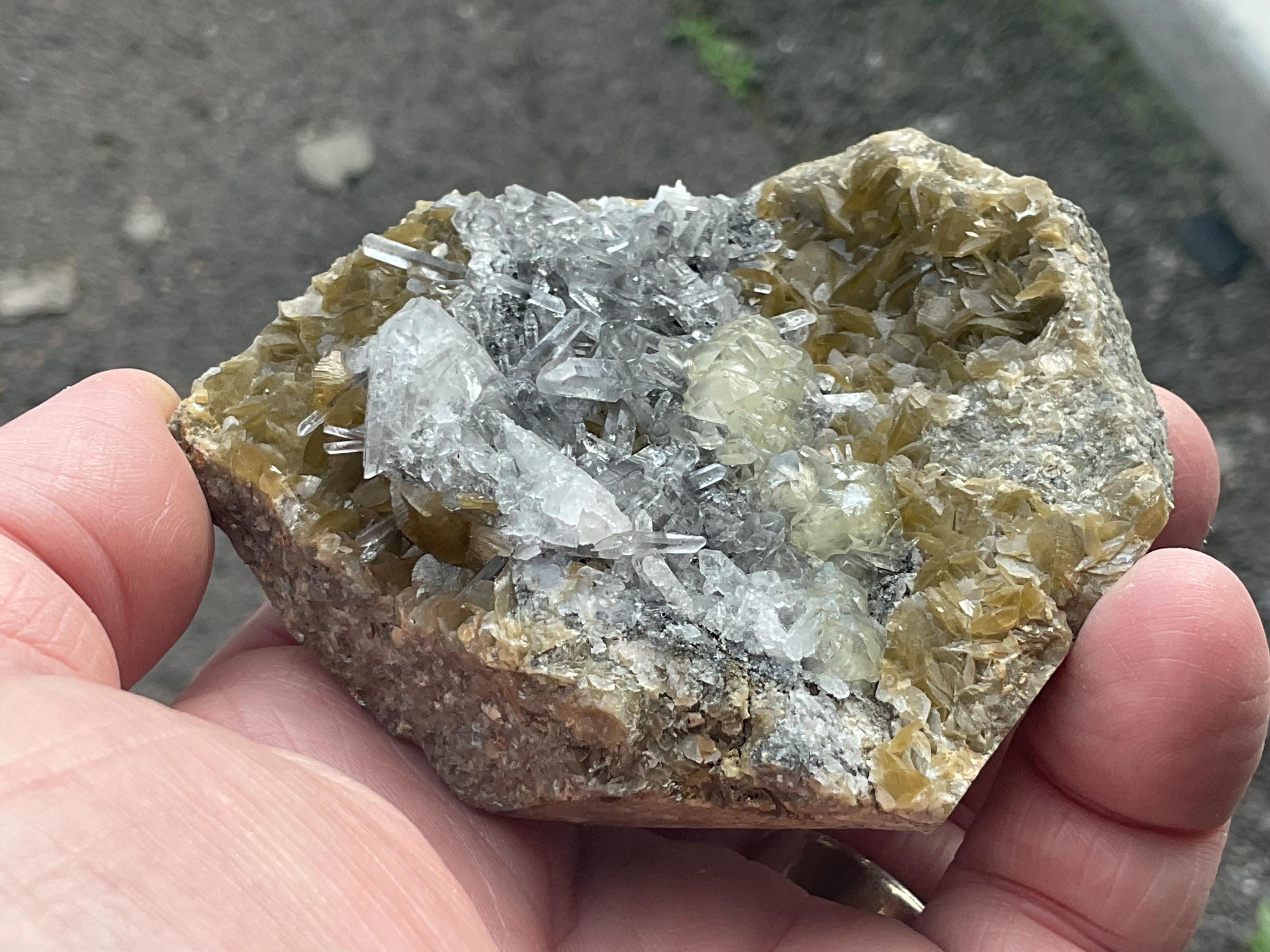 232g Golden Bladed Siderite on Quartz with Botryoidal Fluorite Specimen from Guizhou, China