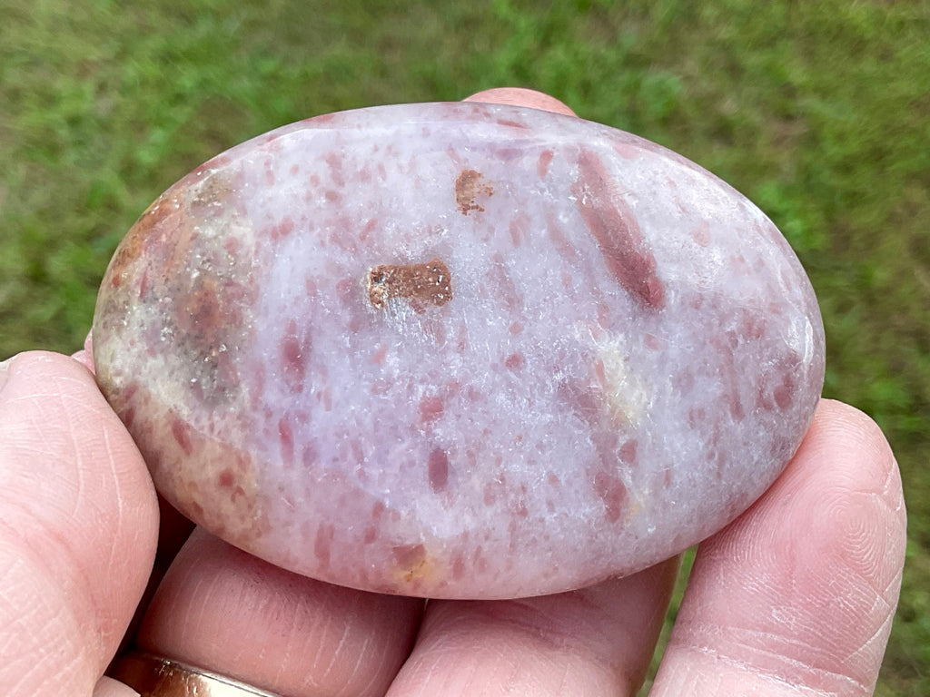 66g Pakistan Strawberry Jasper Palmstone 3A